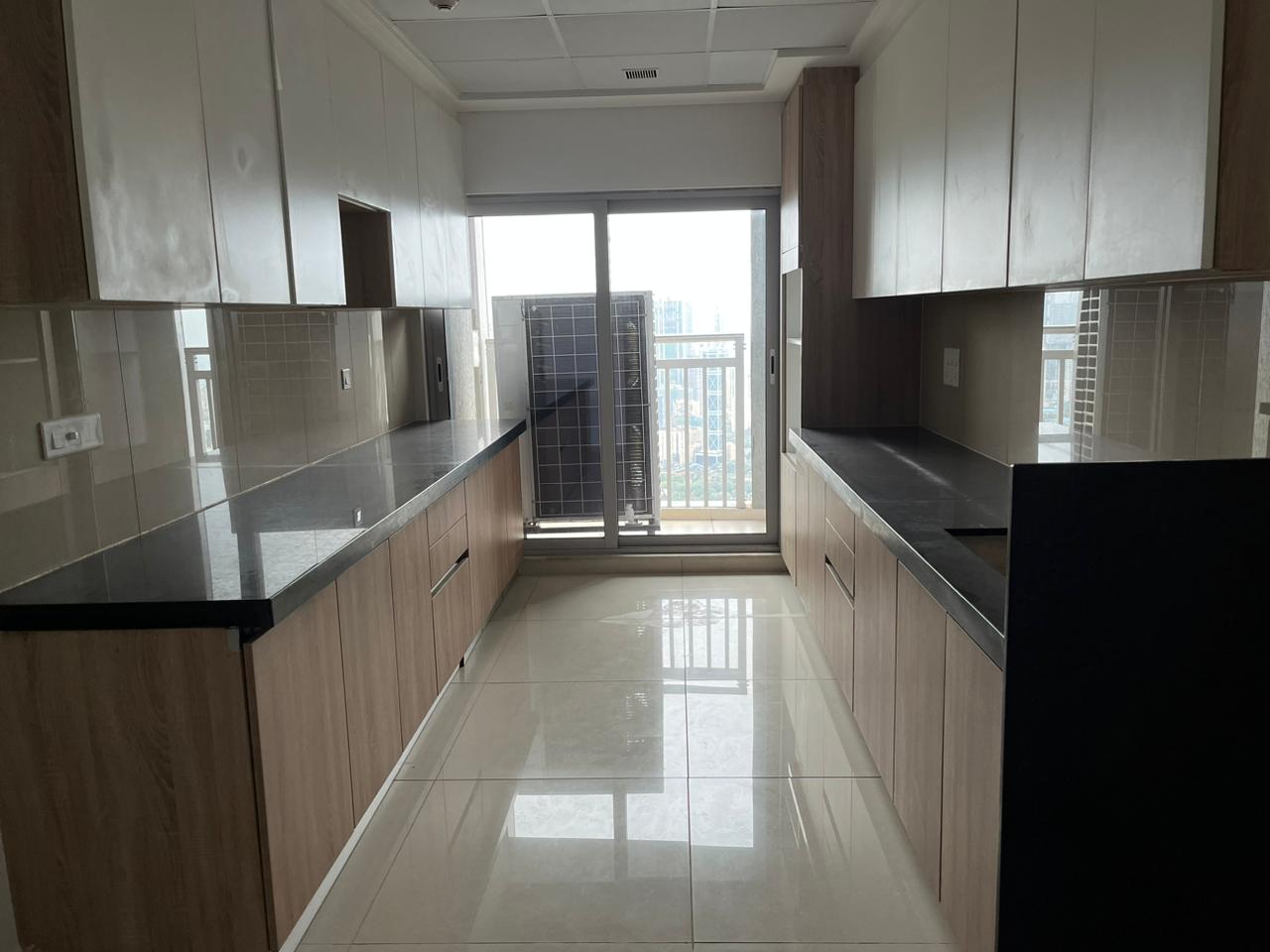 4 BHK Semi Furnished in Island City Centre , Dadar East
